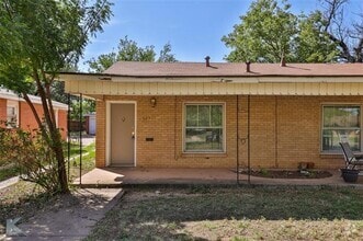 Building Photo - 603 N 18th St