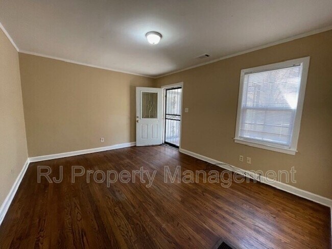 Foto del edificio - 3542 Millington Rd
