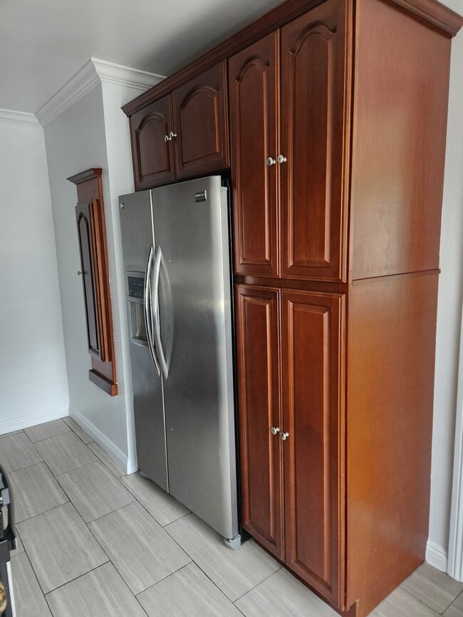 Photo - 767 W 90th St Apartment
