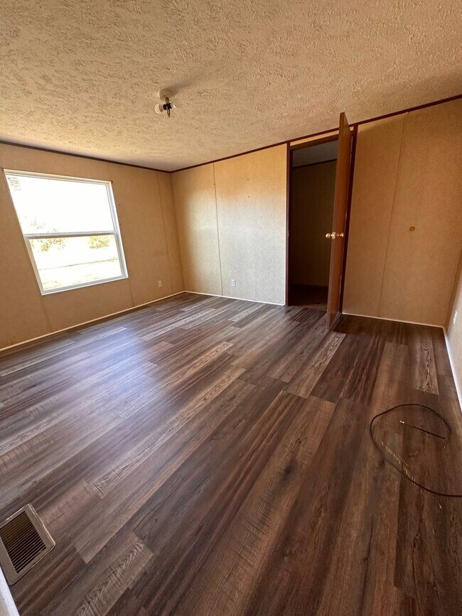Building Photo - Russellville Mobile Home Park