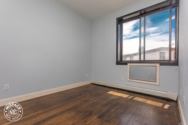 Building Photo - 682 bushwick Ave