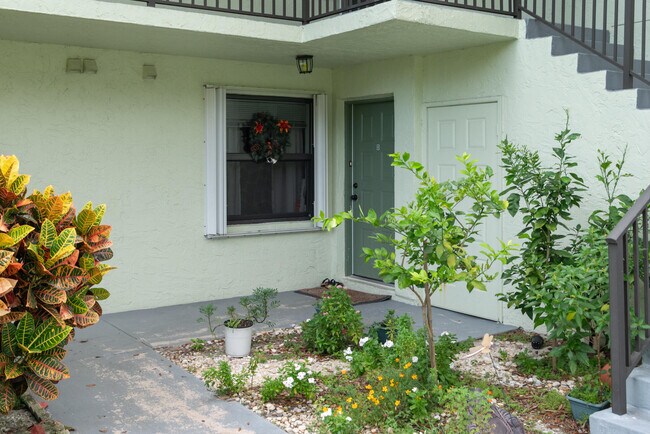 Building Photo - 501 Sabal Ridge Cir