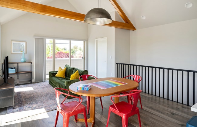 Photo - 4974-4984 NE 32nd Pl Townhome