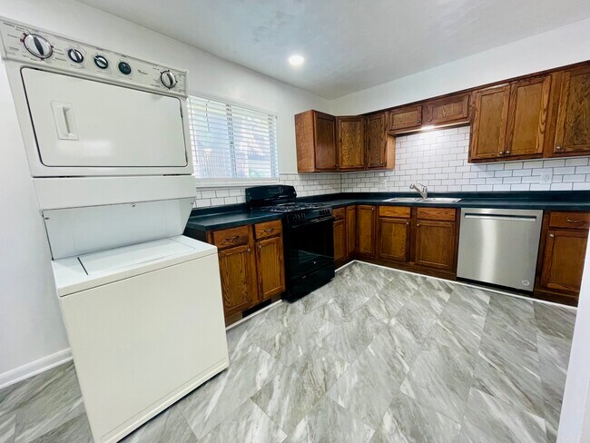 Foto del edificio - 908 S Crutcher Ave