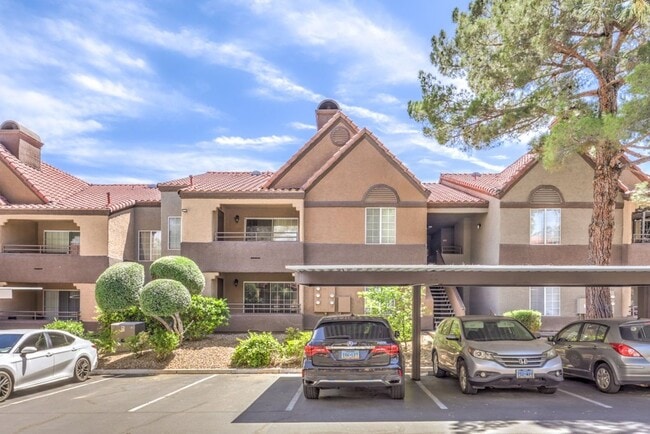 Building Photo - Fully Renovated Canyon Gate Condo | Guard Gated | Resort-Style Living