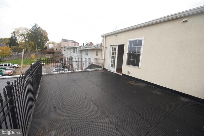 Foto del edificio - 345 W Chestnut St