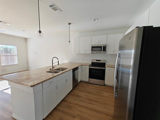 Building Photo - 111 N 5th St