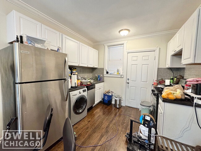 Building Photo - 2541 N Seminary Ave