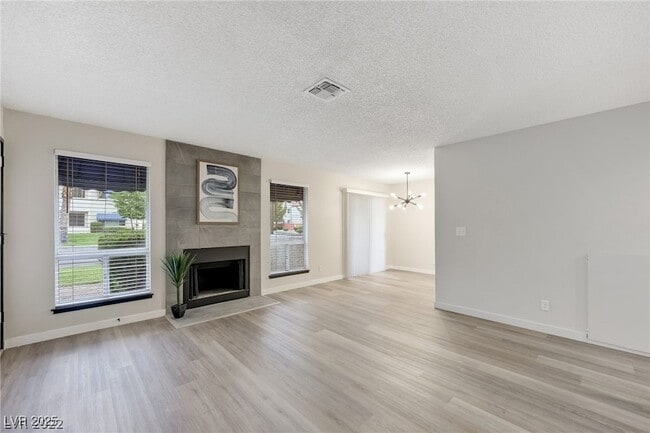 Building Photo - 5036 Newport Cove Dr