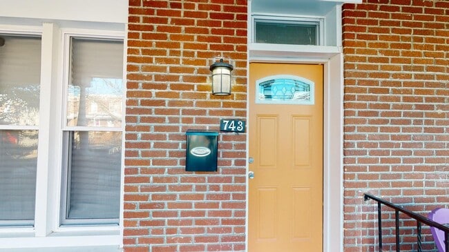Foto del edificio - Beautiful Waverly townhouse near Johns Hopkins University