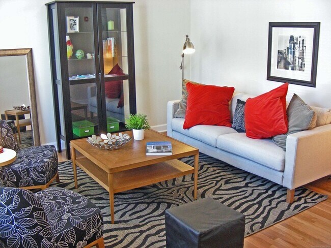 Foto del edificio - 31 Westwood Dr