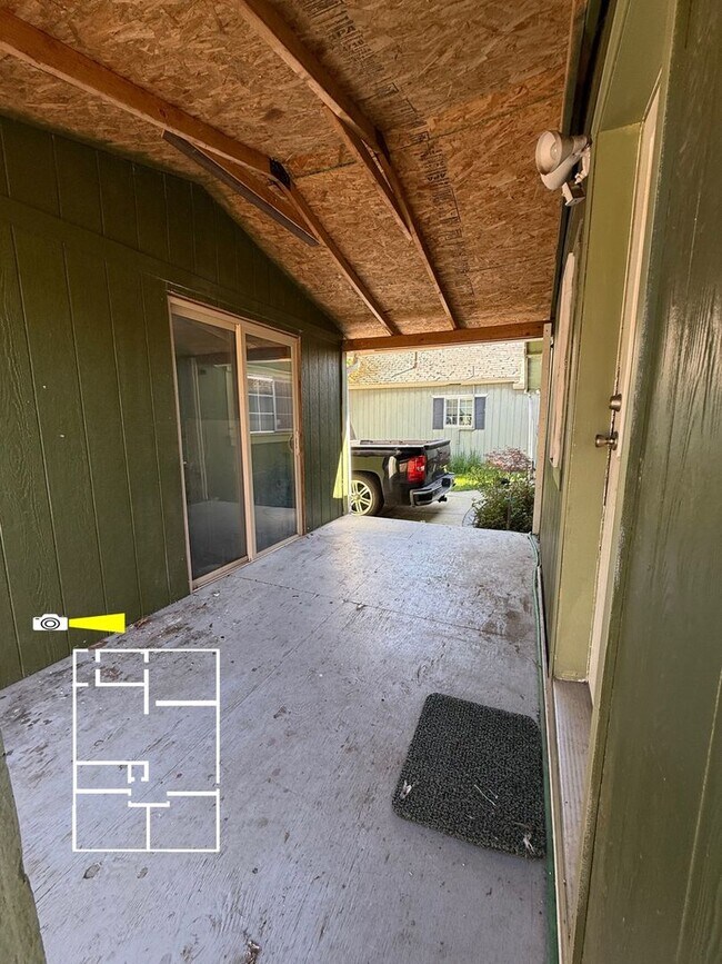 Building Photo - Charming 3BR House in Independence