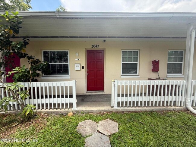 Building Photo - 3041 Belden St