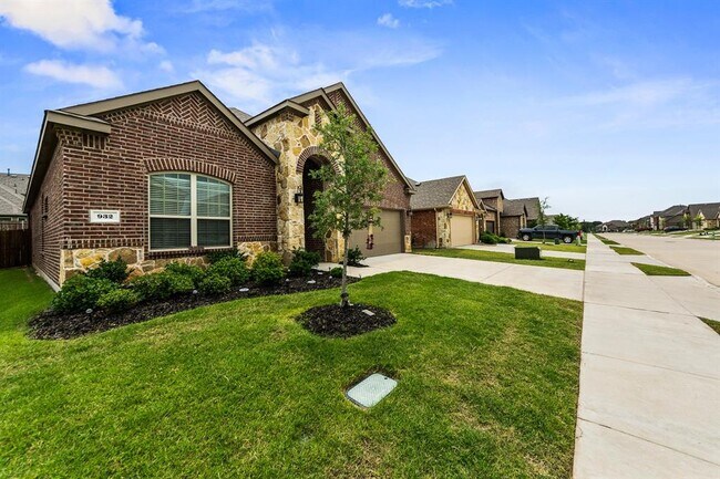 Building Photo - 932 Lake Cypress Ln