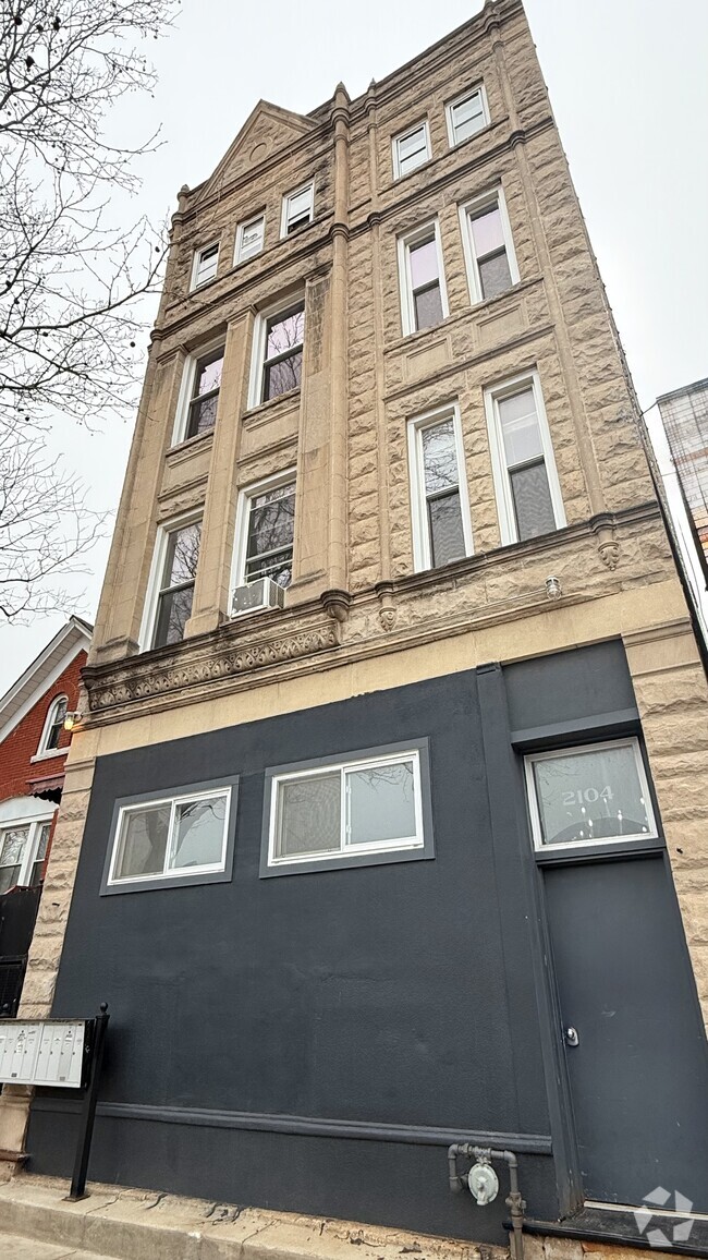 Building Photo - 2104 S Washtenaw Ave.