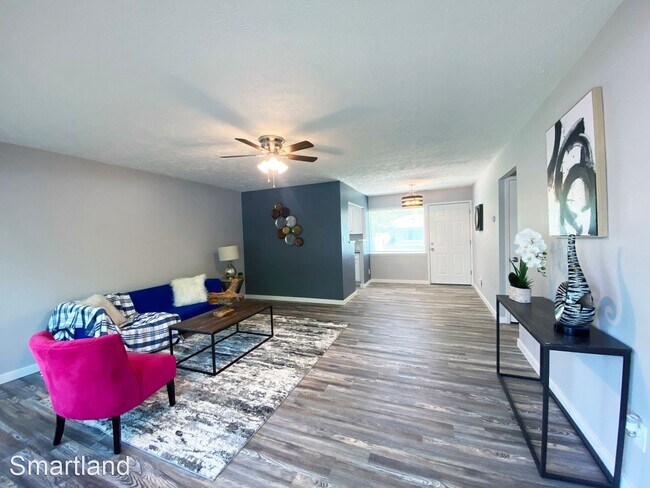 Building Photo - 3 br, 1 bath House - 9608 W Ridgewood Drive