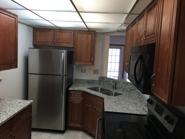 Foto del edificio - 1235 Harding Ave