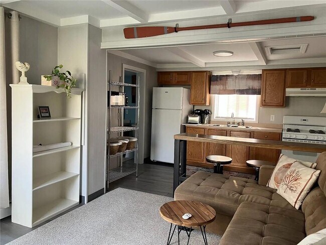 Foto del edificio - 161 Charlotte Dr