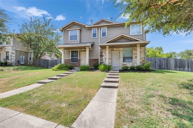 Foto del edificio - 14116 Harris Ridge Blvd