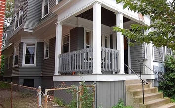 Building Photo - 67 Medway St