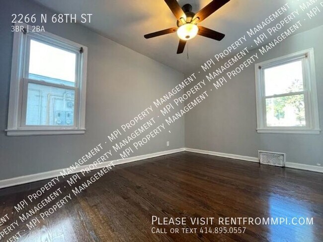 Building Photo - Beautiful 3 Bedroom Single Family Home Wau...