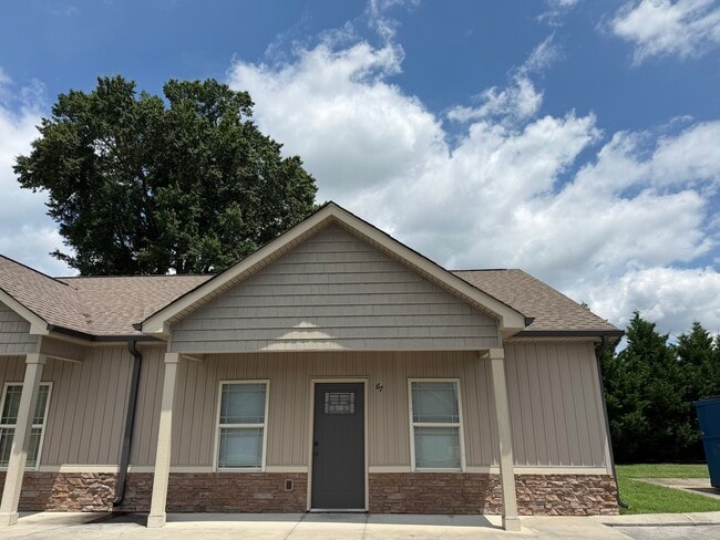 Building Photo - 66 Rawlings Ln