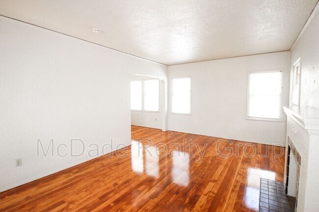 Foto del edificio - 4115 1/2-3787 Park Blvd