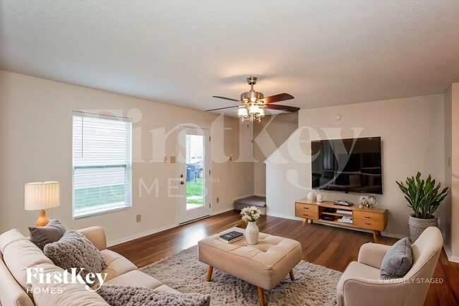 Building Photo - 15393 Border Dr