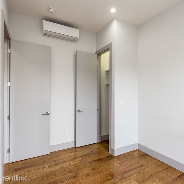 Foto del edificio - 656 Hancock St