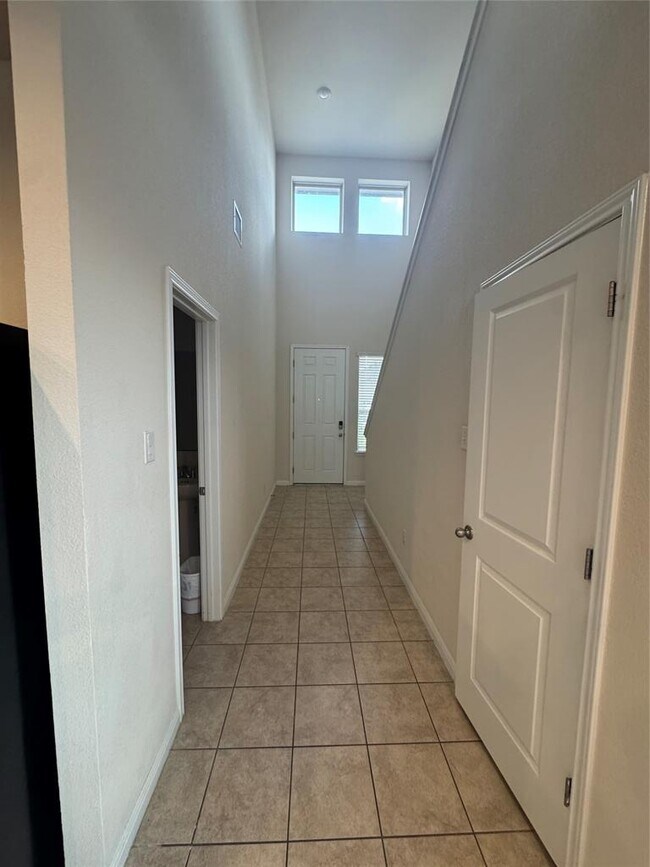Foto del edificio - 11809 Sandy Lodge Ct