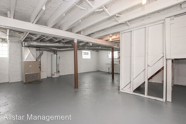 Foto del edificio - 3 br, 1 bath House - 12713 Rexwood Ave