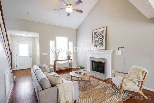 Foto del edificio - 2509 Jordan Ridge Dr
