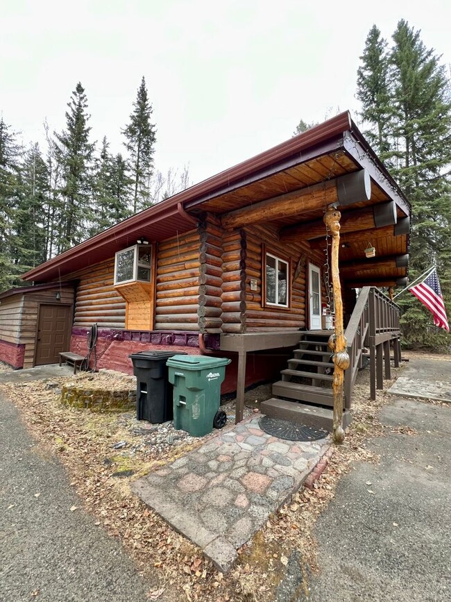 Building Photo - Charming 3-Bedroom Home in North Pole, AK ...