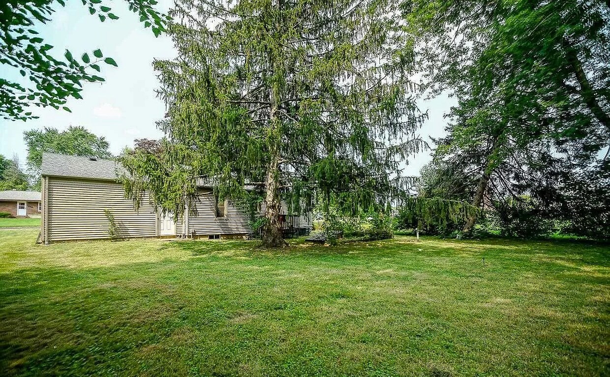 Primary Photo - 1318 W Clarewood Ave