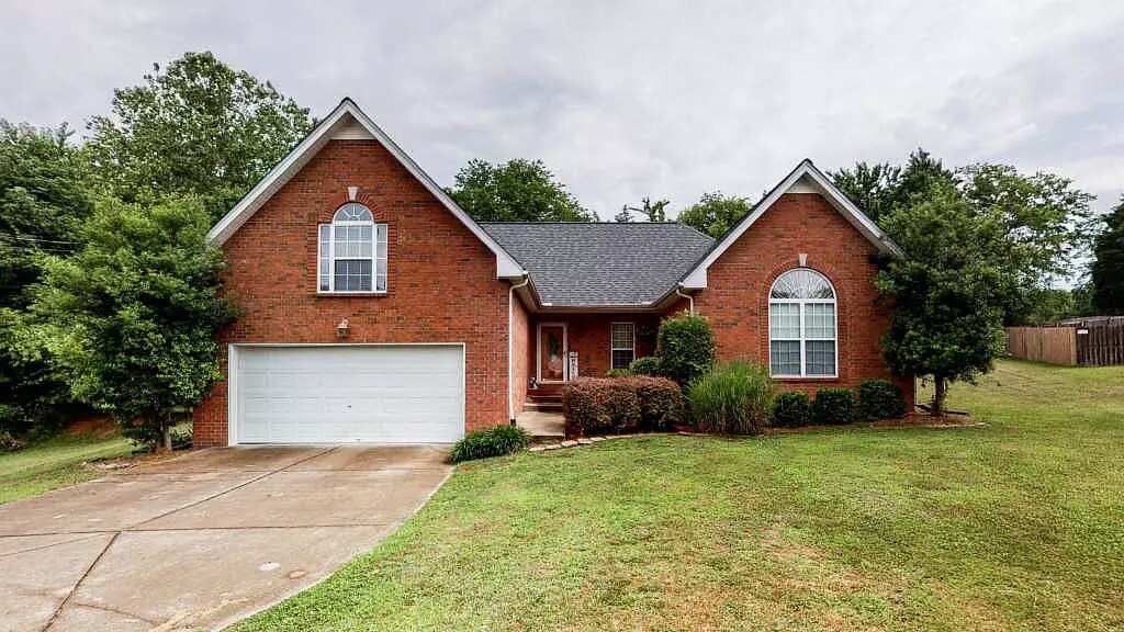 107 Chatsworth Ct, Hendersonville, TN 37075 House for Rent in