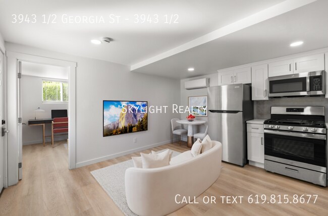Foto del edificio - 3943 1/2 Georgia St-3943 1/2