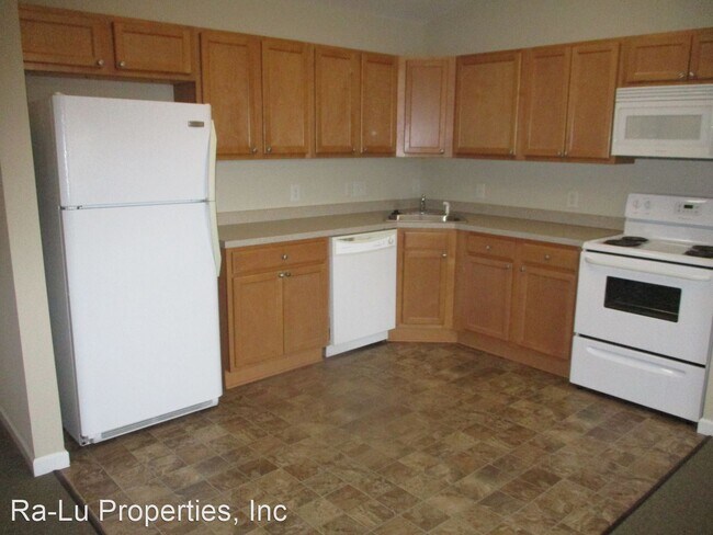 Building Photo - 2 br, 1 bath House - 598-B Piney Grove Rd