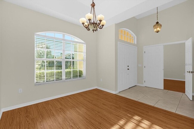 Foto del edificio - 13131 Luxbury Loop