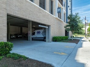 Building Photo - 6400 Washington Ave