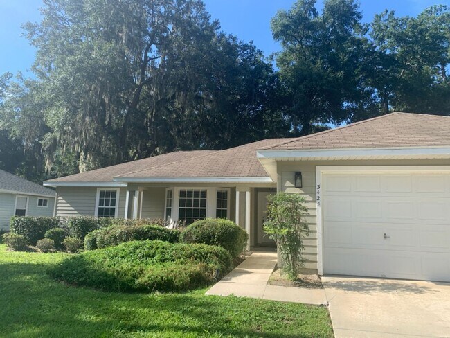 Building Photo - Pool Community in great NW area!