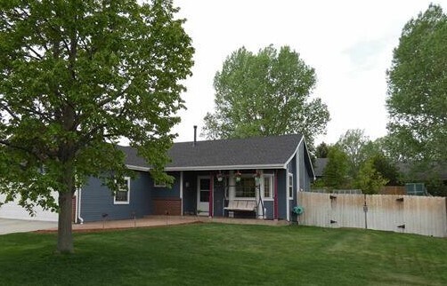 Building Photo - 1100 Colonial Dr