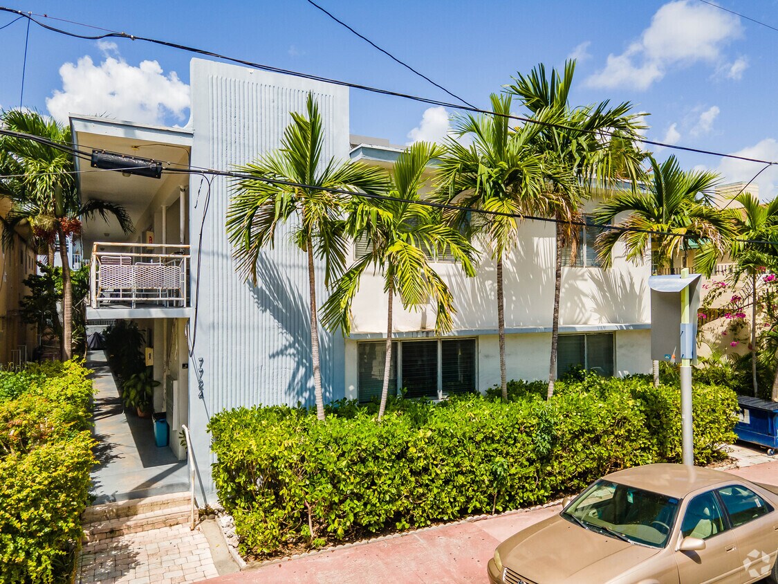 Primary Photo - 7724 Harding Ave