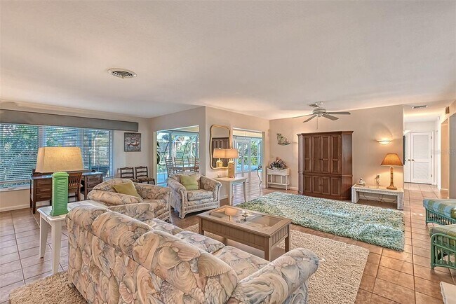 Foto del edificio - 2812 Casey Key Rd