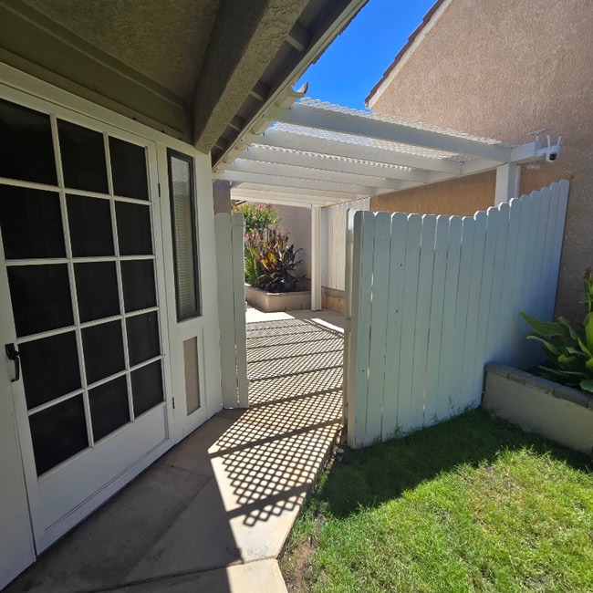 Building Photo - 27818 Cactus Flower Dr