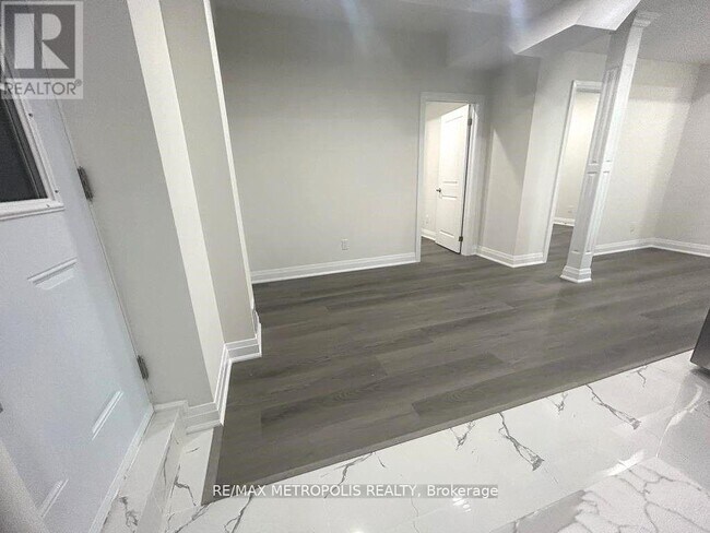 Photo du bâtiment - 57 Blenheim Cir