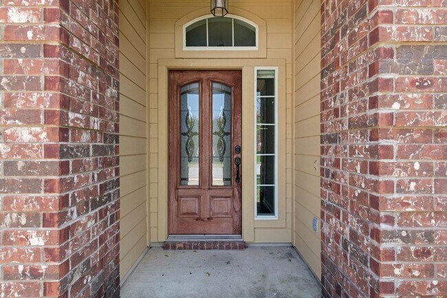 Foto del edificio - 1049 Regency Ln