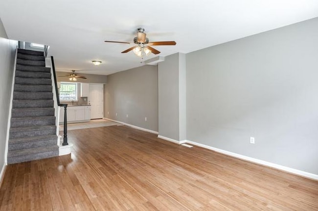 Photo - 1535 Emily St Townhome