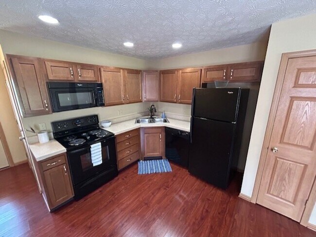 Foto del edificio - 1046 Laurel Tree Ct
