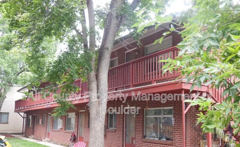 Primary Photo - 1855 Goss St