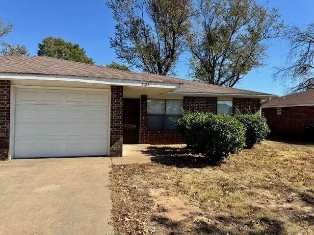 Primary Photo - 805 Turtle Creek Dr